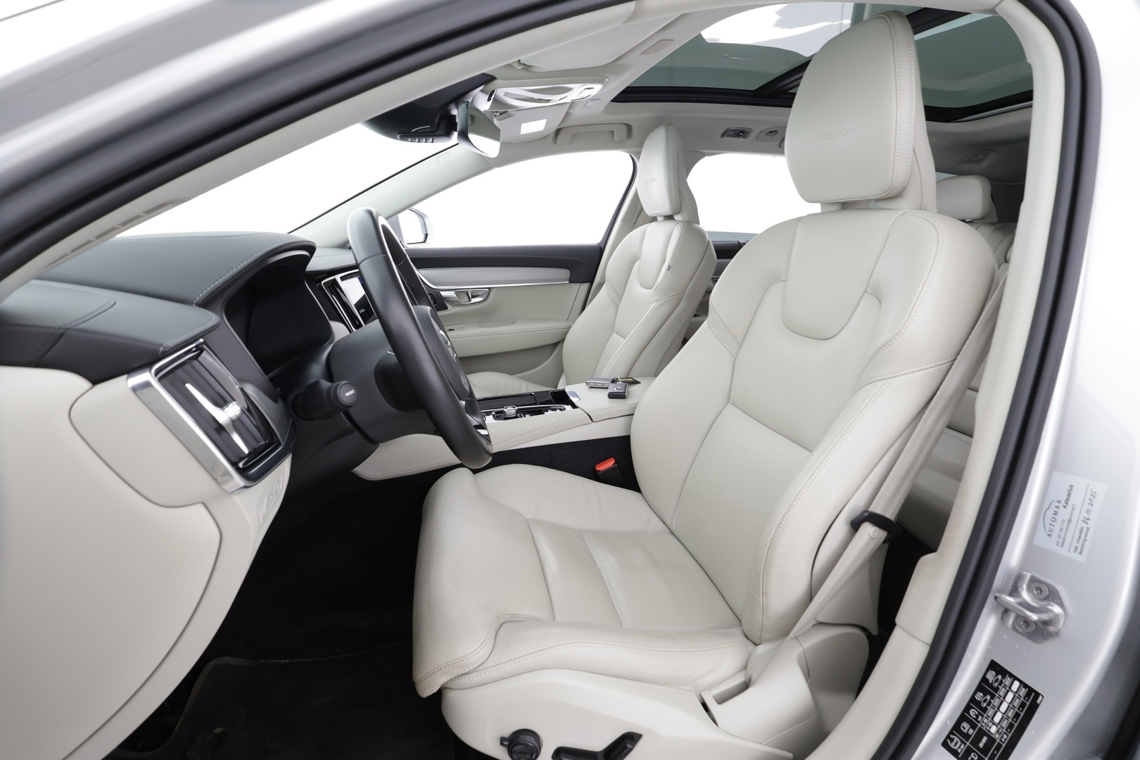 VOLVO V90 2020