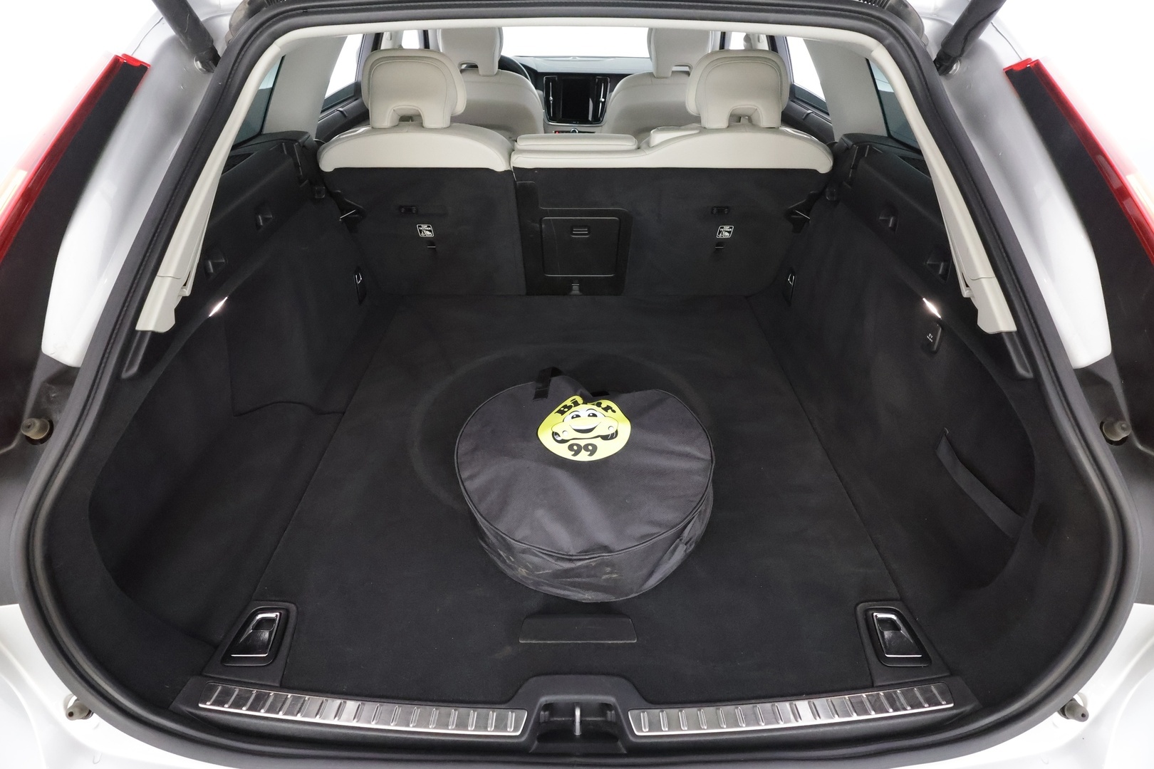 VOLVO V90 2020