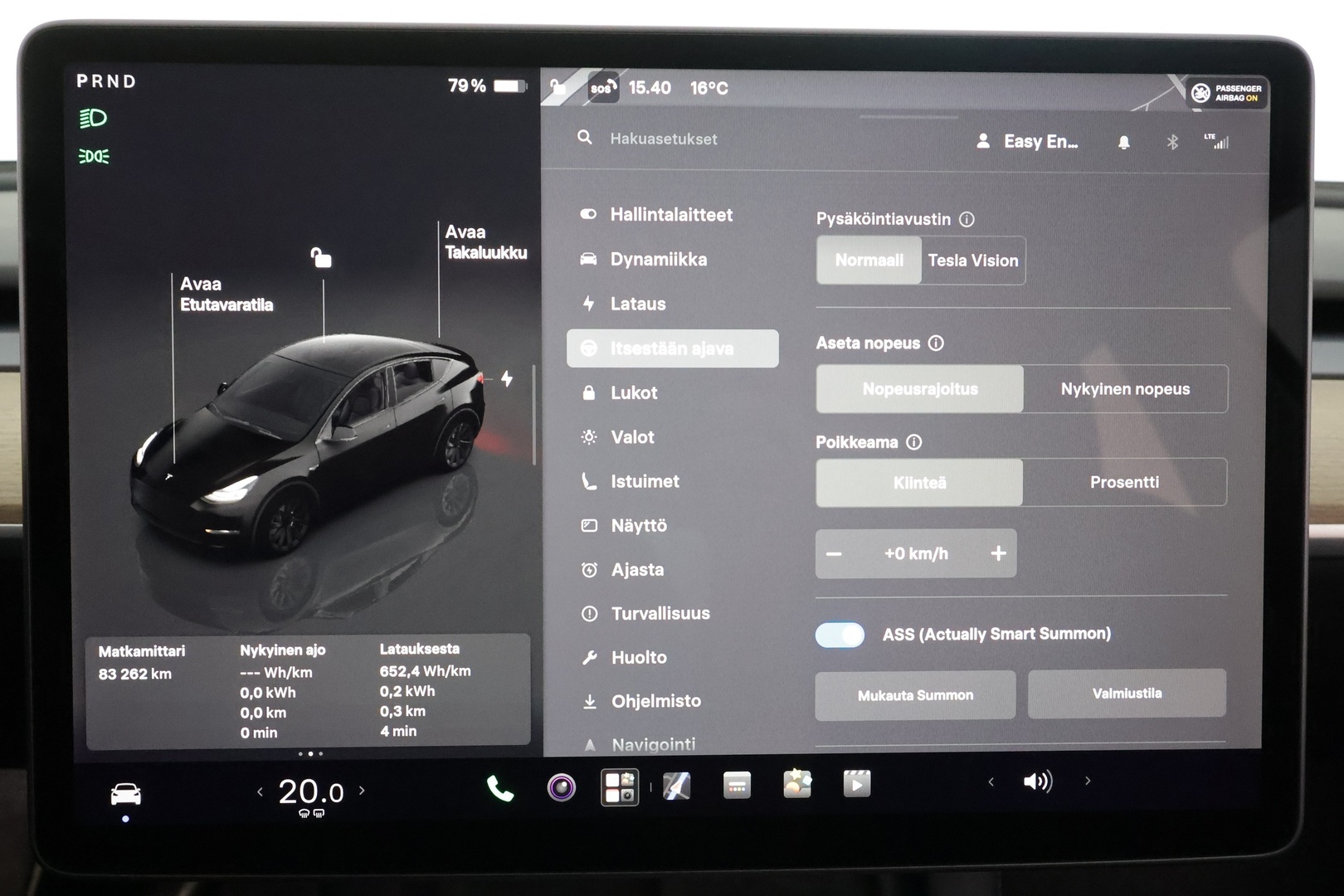 TESLA Model Y 2022