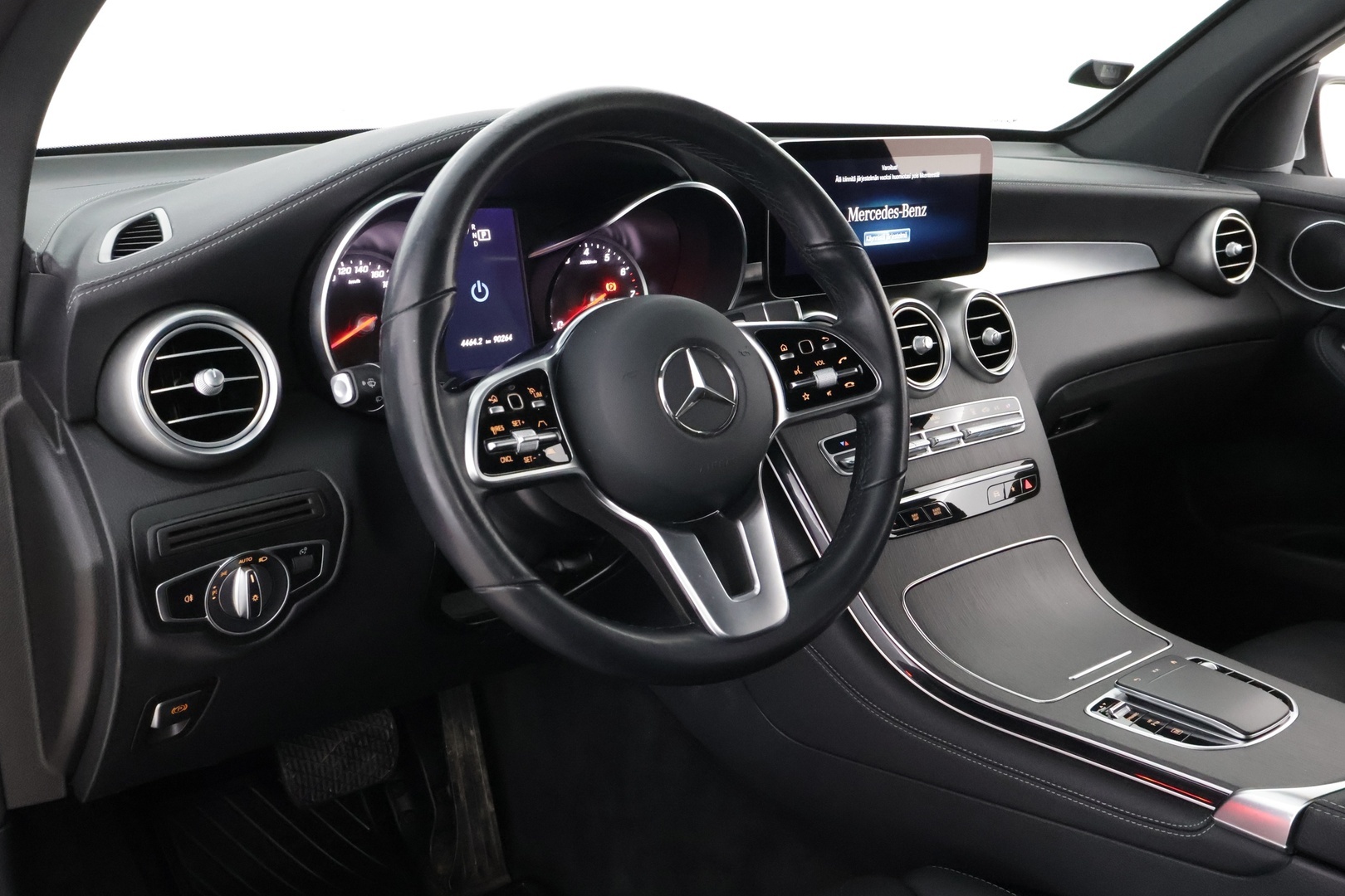 MERCEDES-BENZ GLC 2020