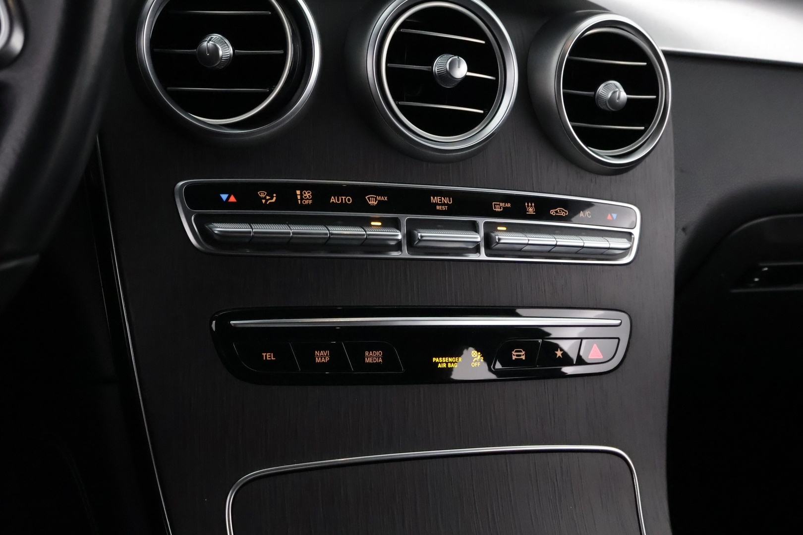 MERCEDES-BENZ GLC 2020