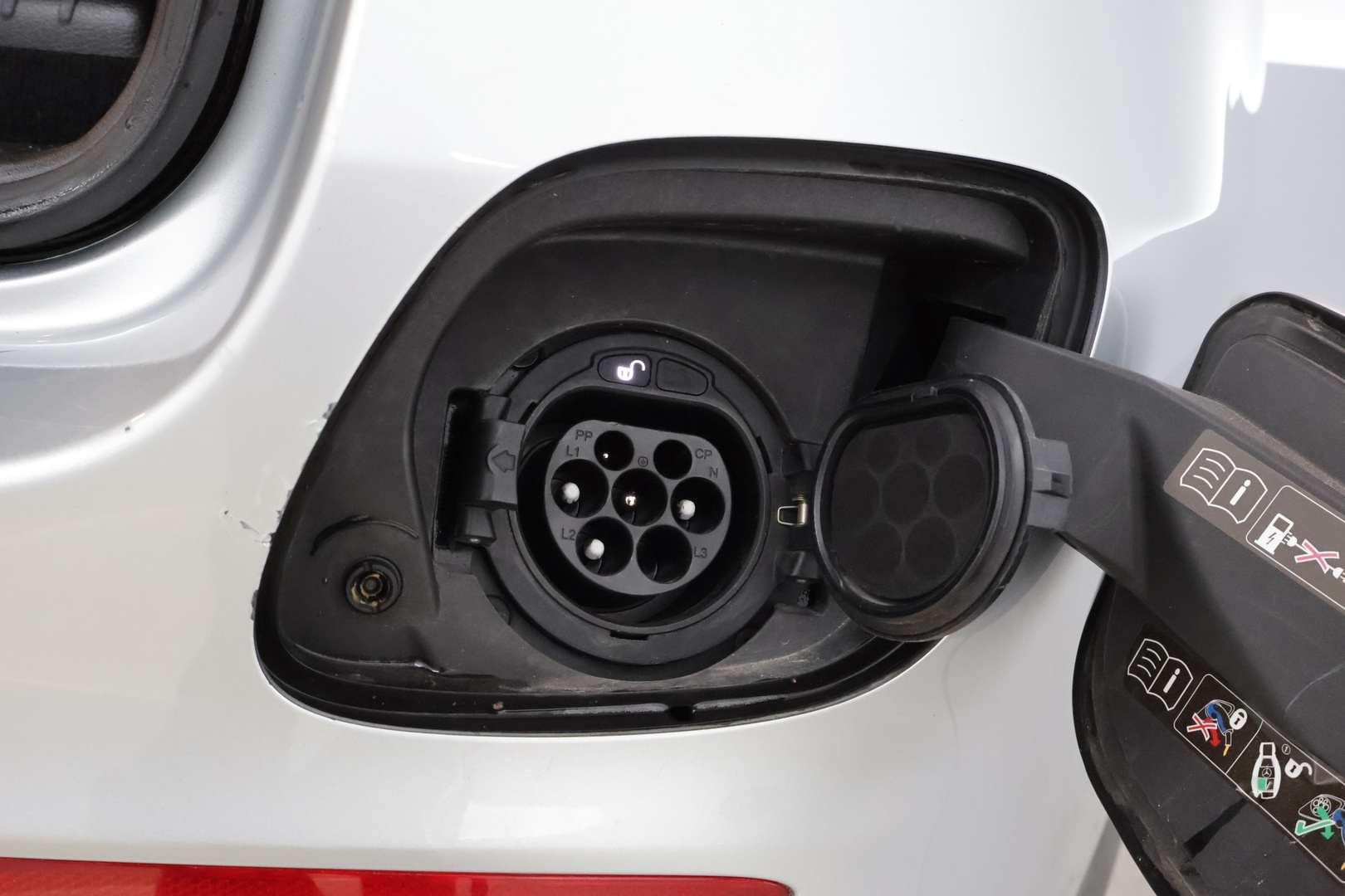 MERCEDES-BENZ GLC 2020