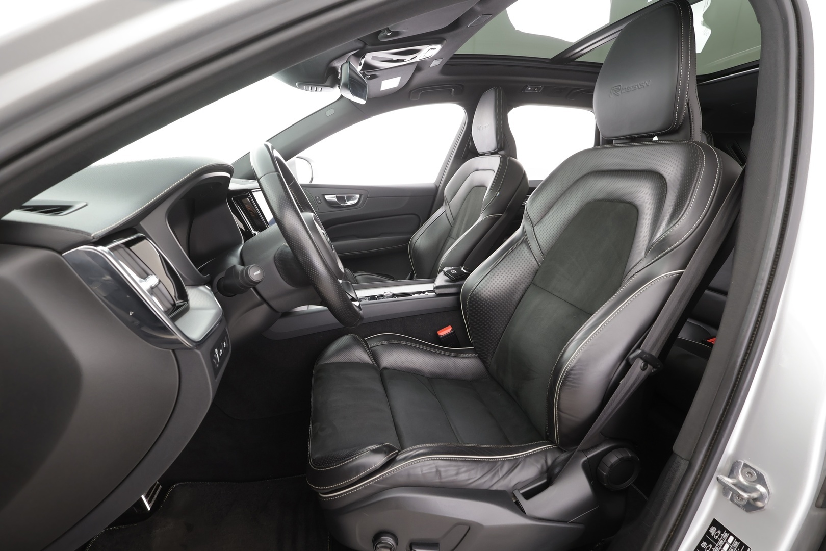 VOLVO XC60 2019