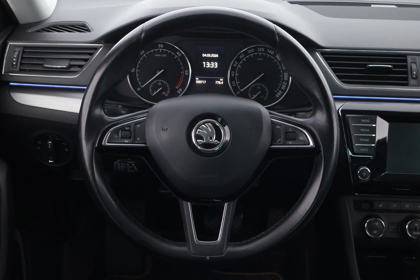 SKODA Superb 2016