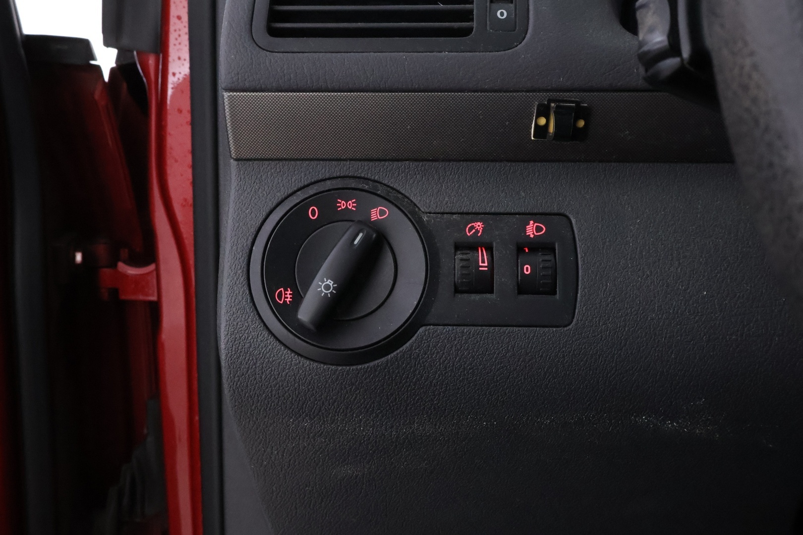 VOLKSWAGEN Touran 2007
