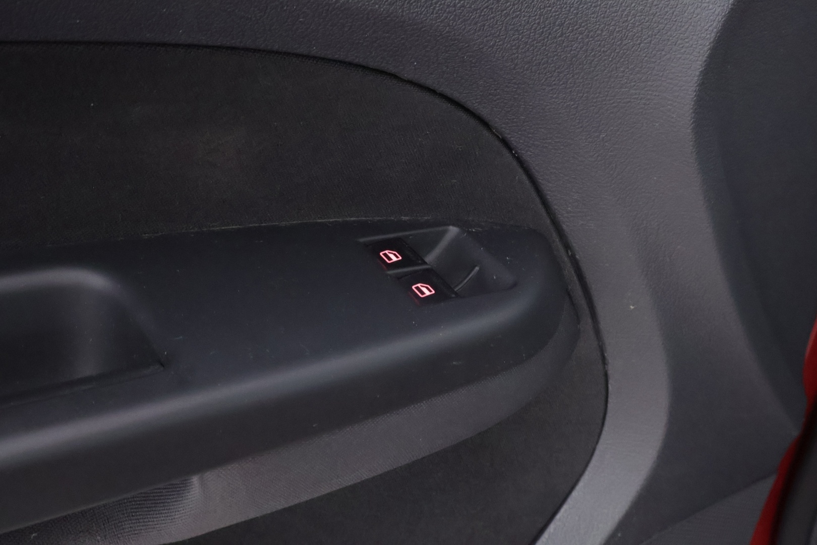 VOLKSWAGEN Touran 2007