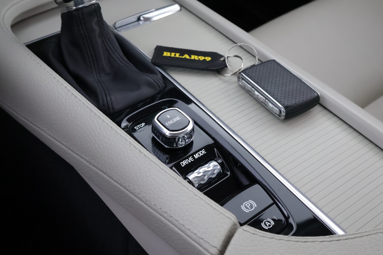 VOLVO S90 2017