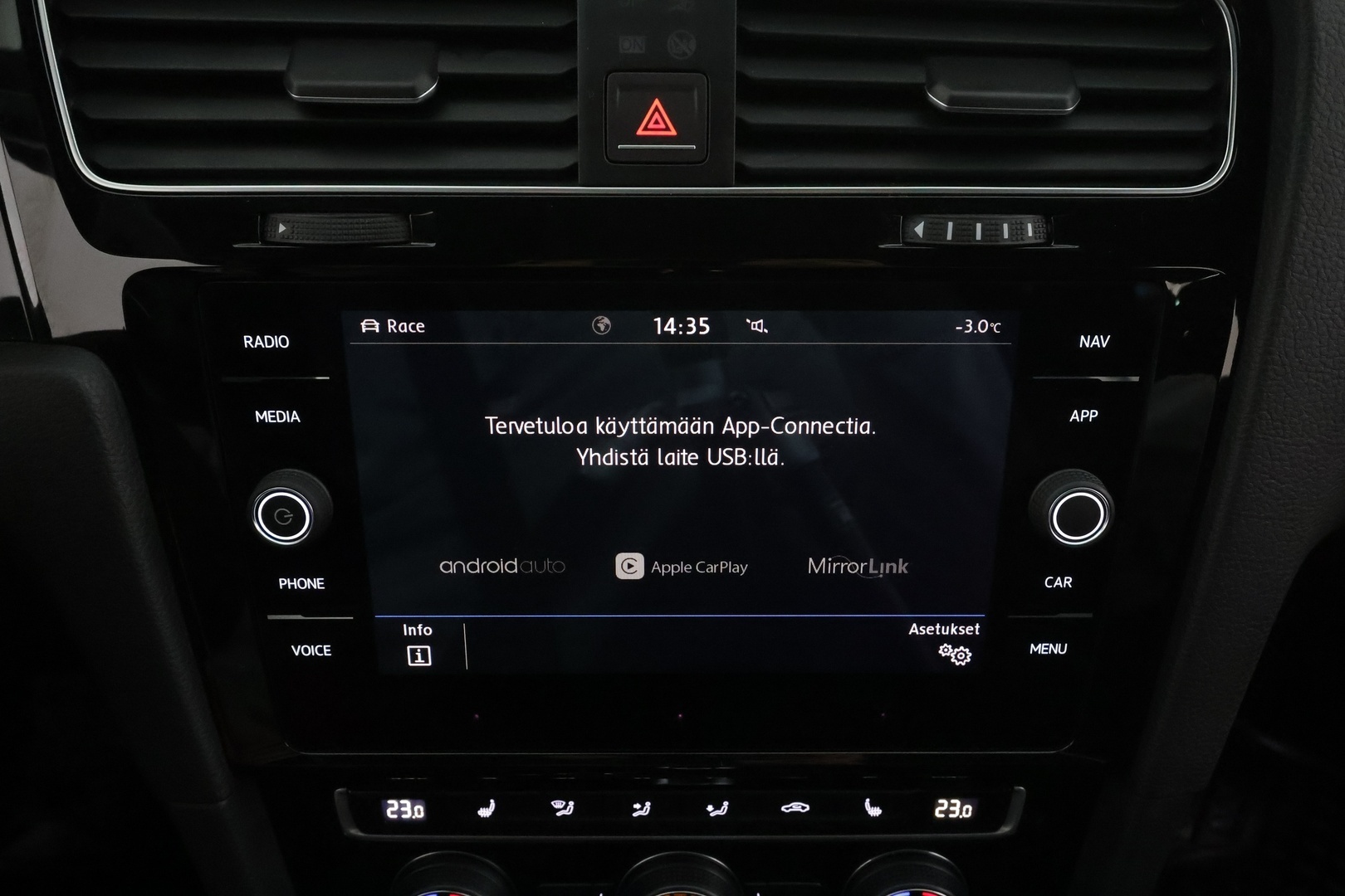 VOLKSWAGEN Golf 2018