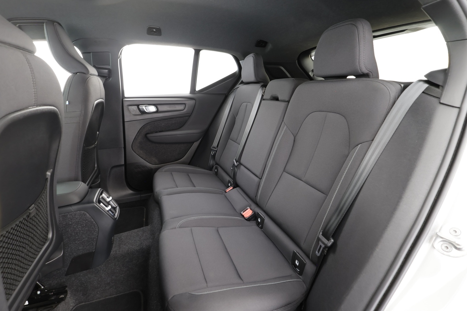 VOLVO XC40 2023