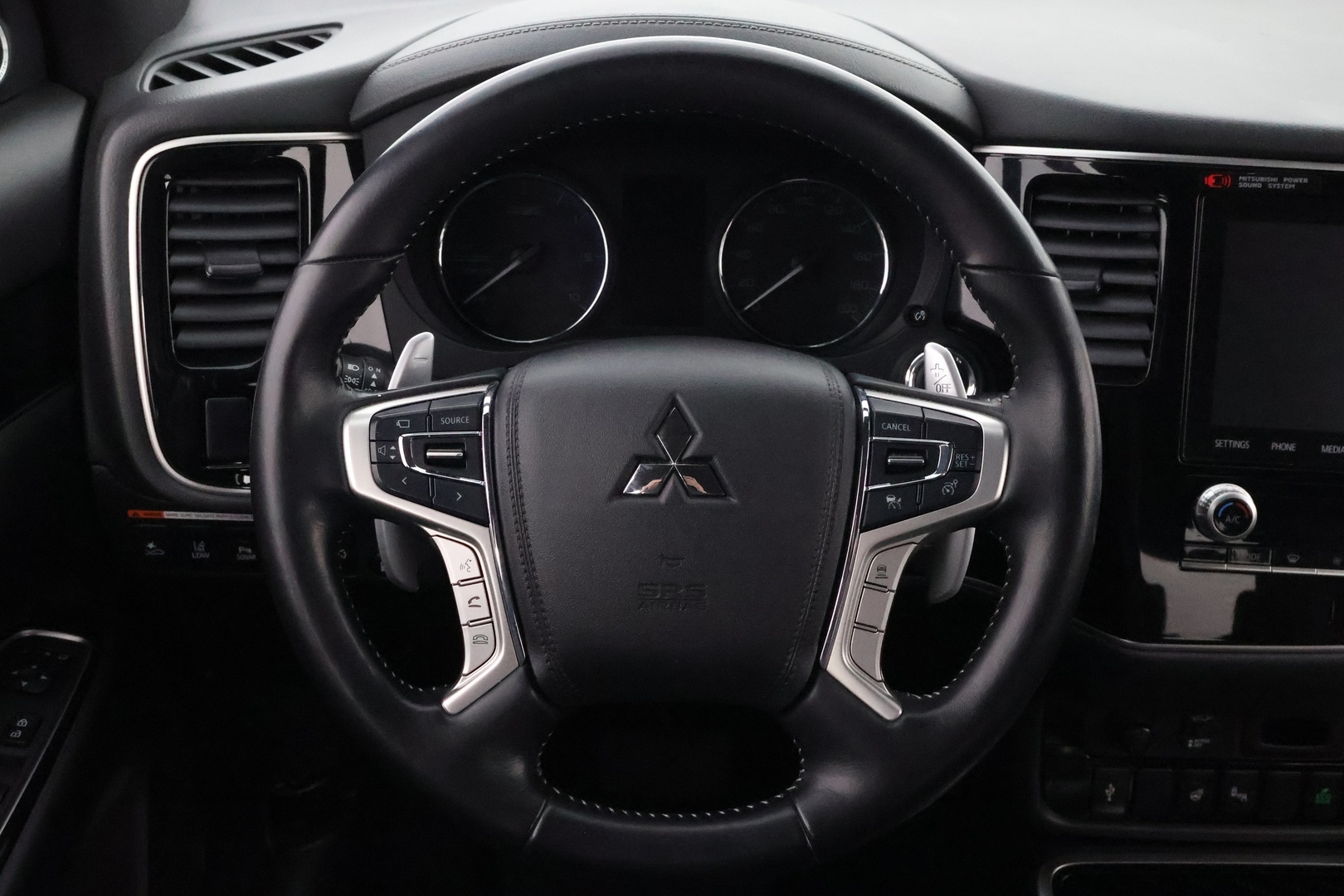 MITSUBISHI OUTLANDER PHEV 2020