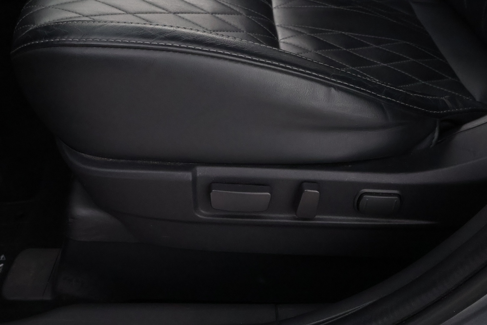 MITSUBISHI OUTLANDER PHEV 2020