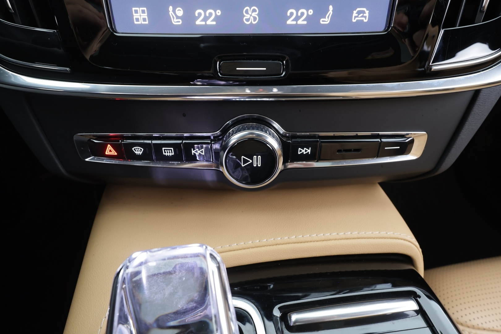 VOLVO V90 2023