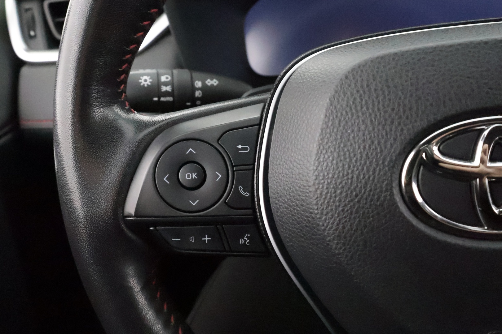 TOYOTA RAV4 Plug-in 2023