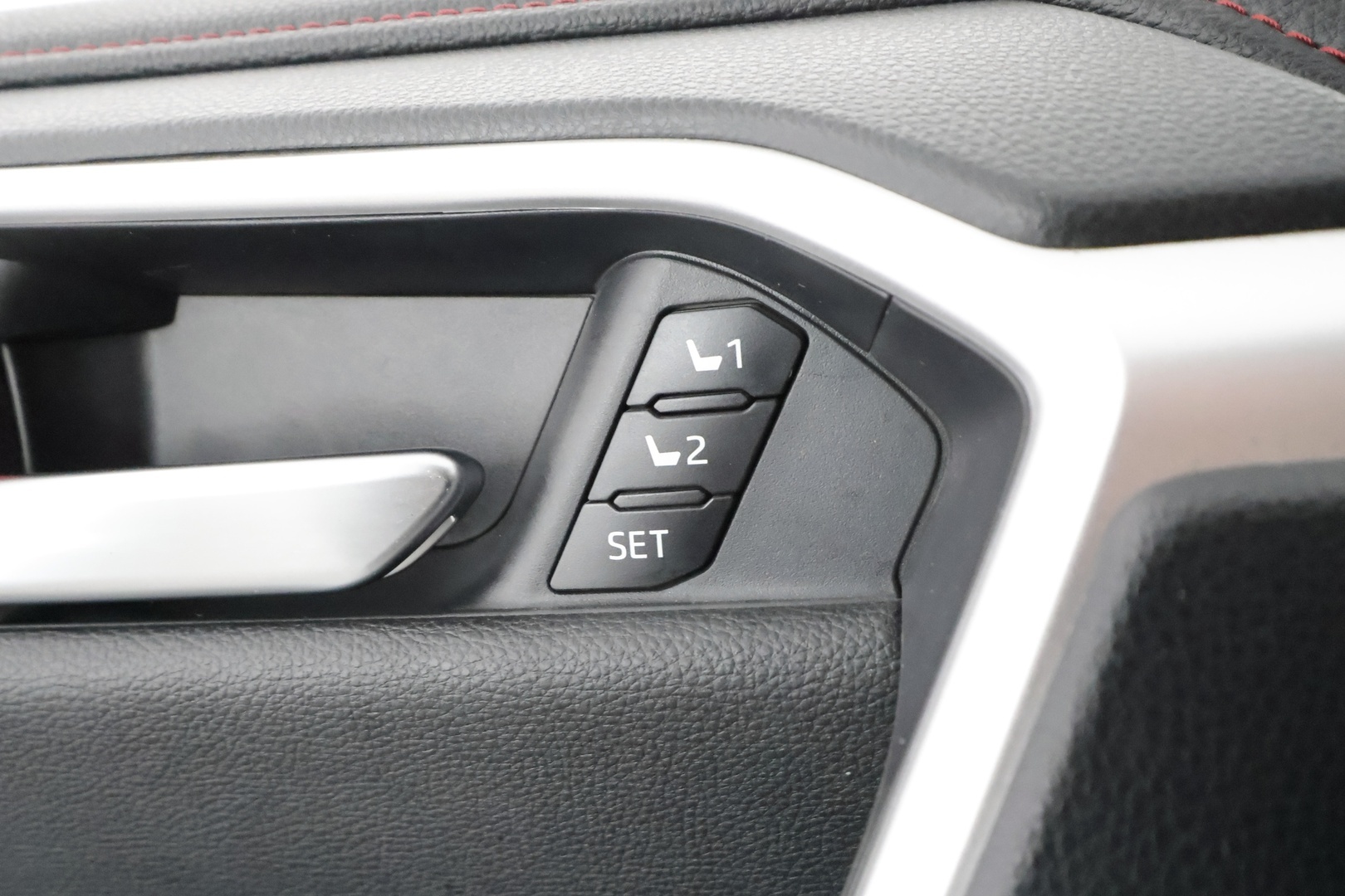 TOYOTA RAV4 Plug-in 2023