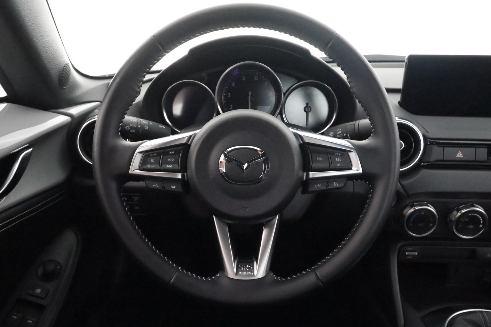 MAZDA MX-5 2024