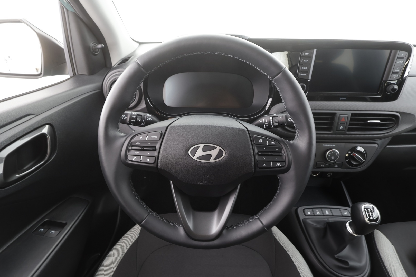 HYUNDAI i10 2025