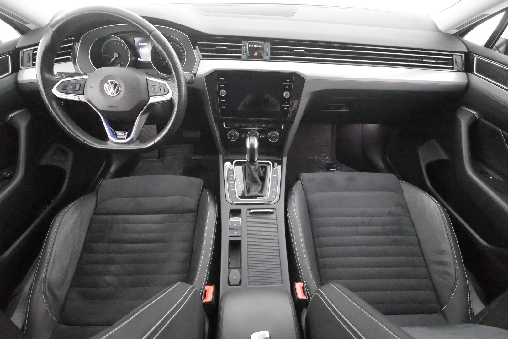 VOLKSWAGEN Passat 2020
