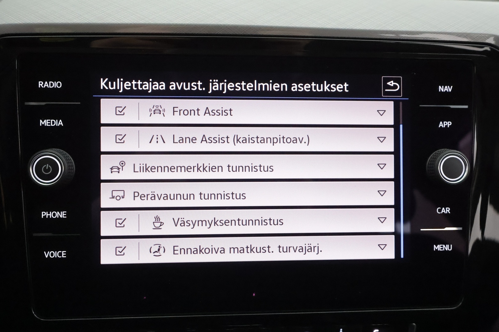 VOLKSWAGEN Passat 2020
