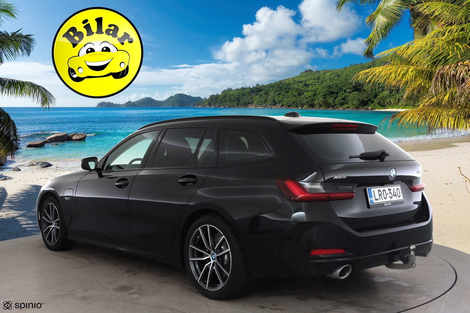 BMW 330 2023