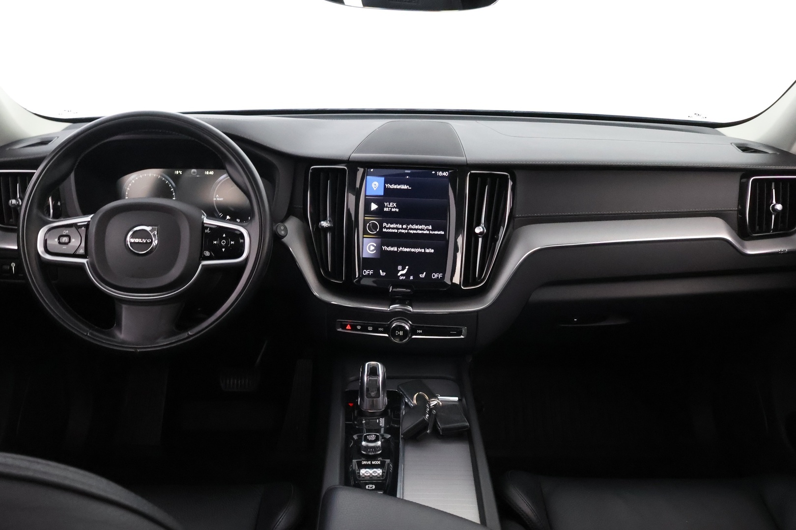 VOLVO XC60 2019