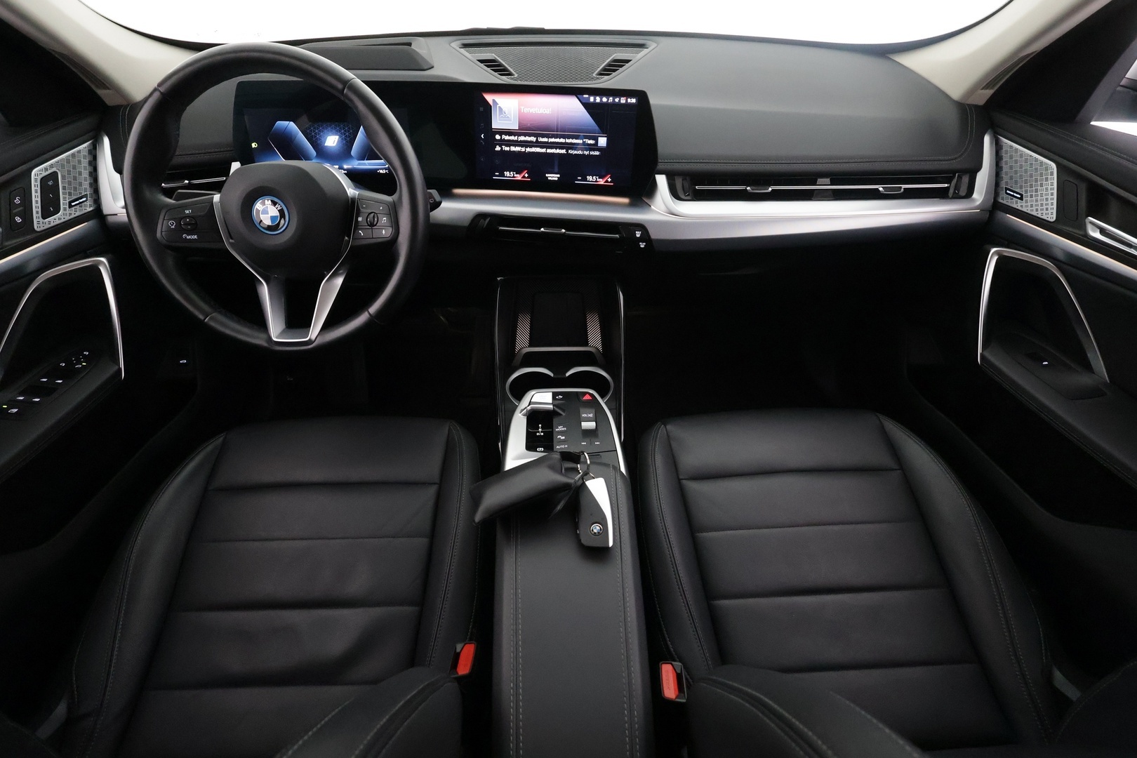 BMW iX1 2024