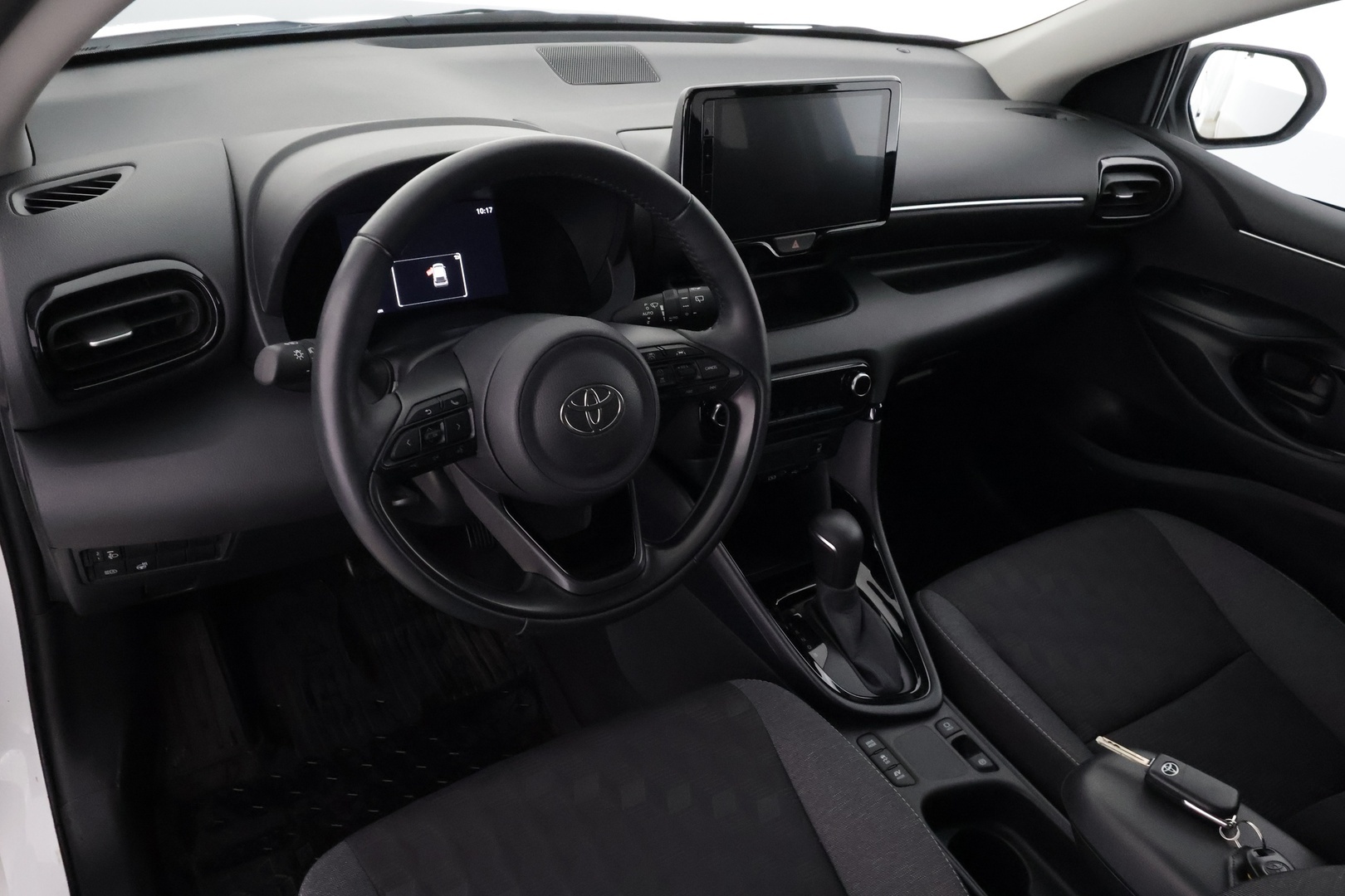 TOYOTA Yaris 2024