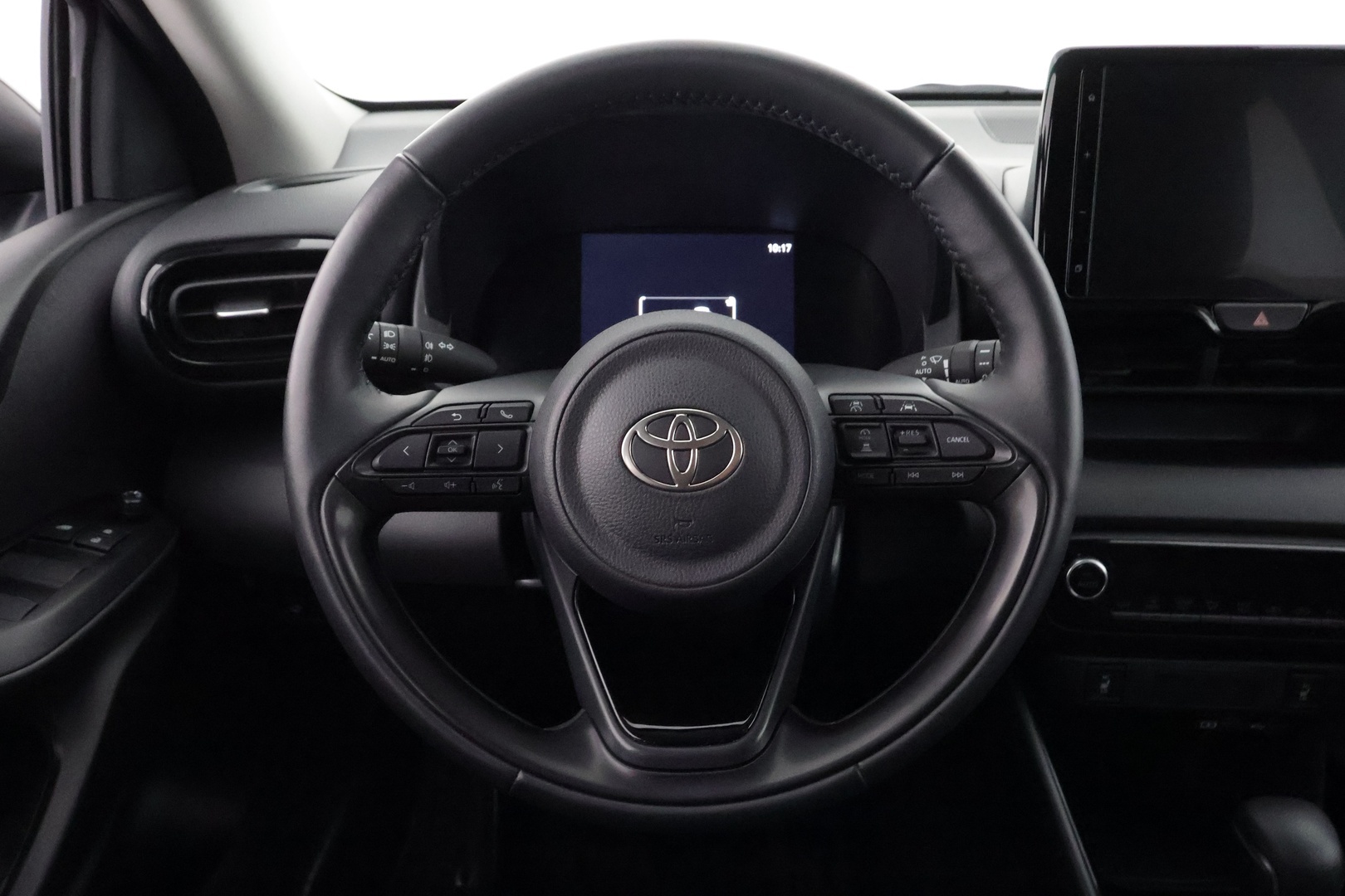 TOYOTA Yaris 2024