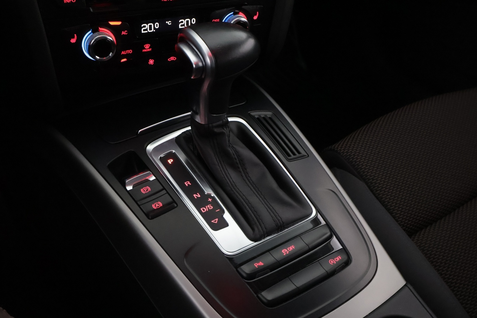 AUDI A4 allroad quattro 2014