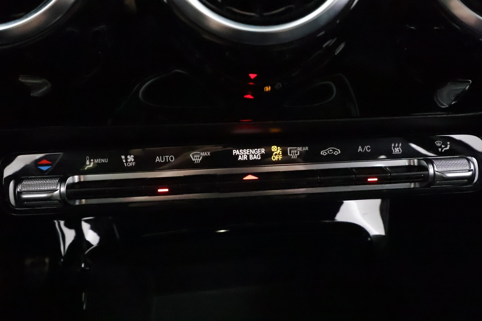 MERCEDES-BENZ A 2023