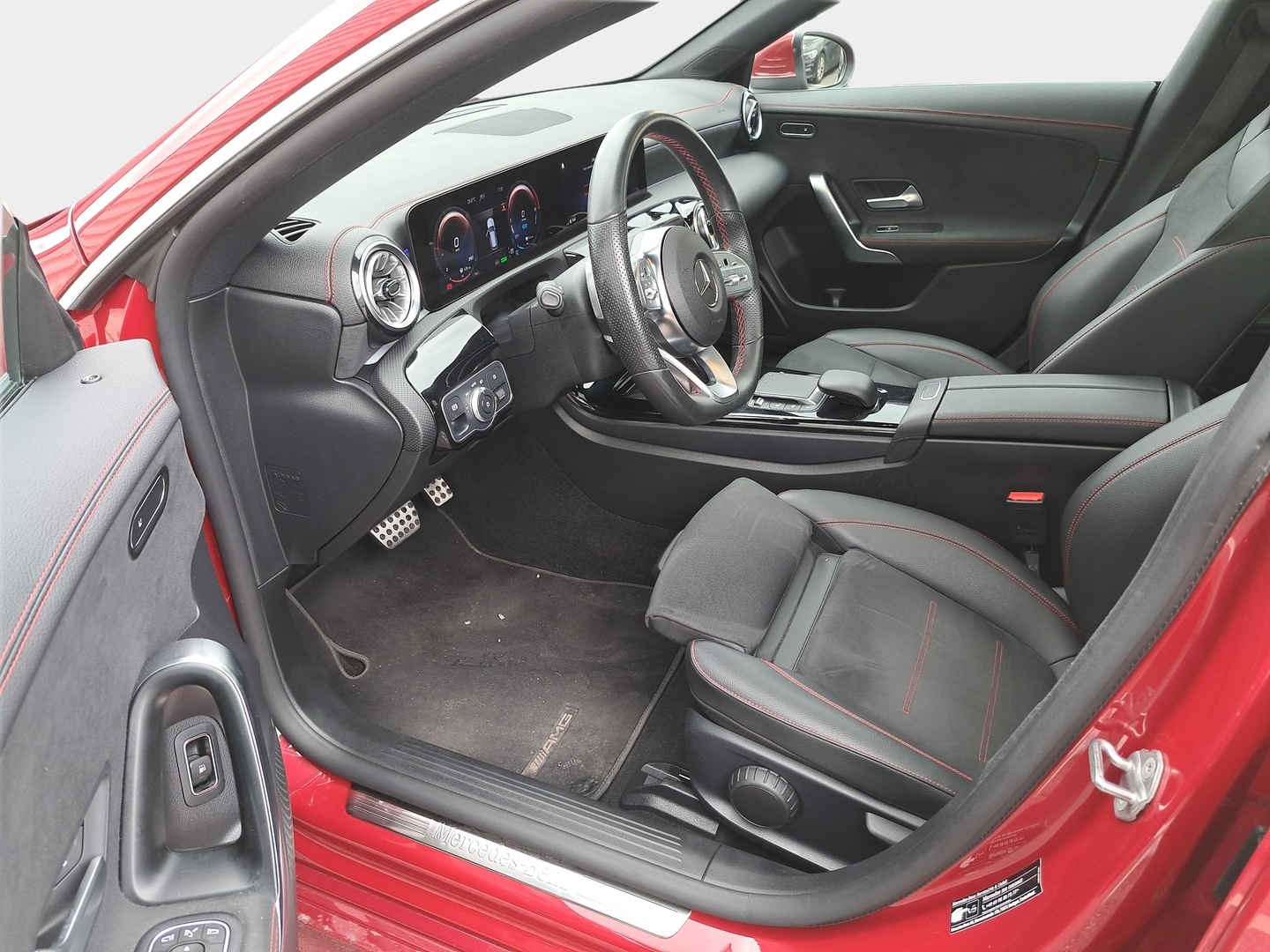 MERCEDES-BENZ CLA 2022