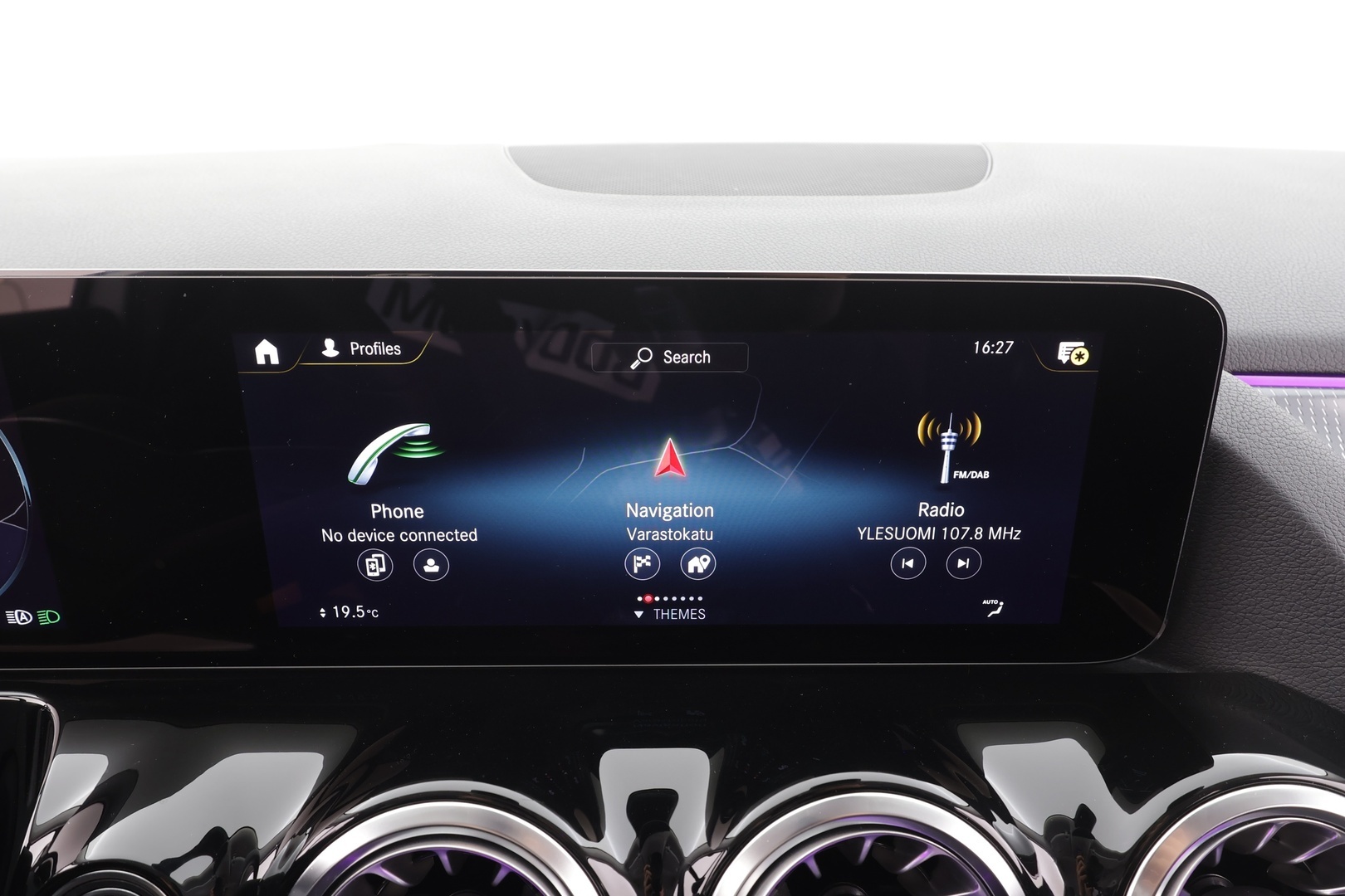 MERCEDES-BENZ B 2023