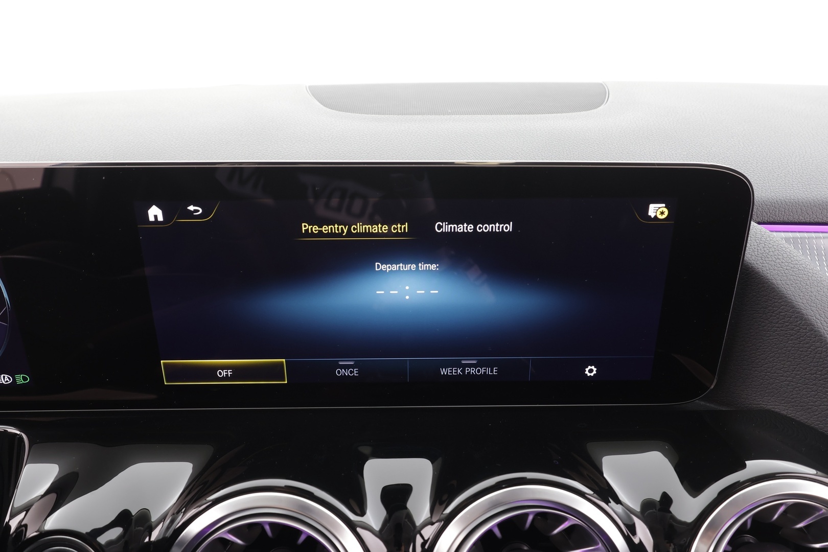 MERCEDES-BENZ B 2023