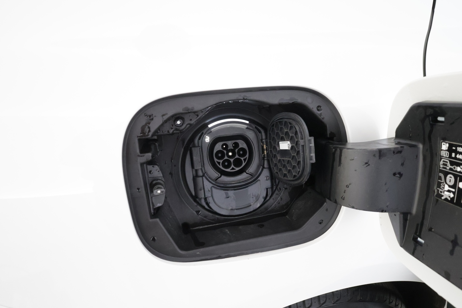 MERCEDES-BENZ B 2023