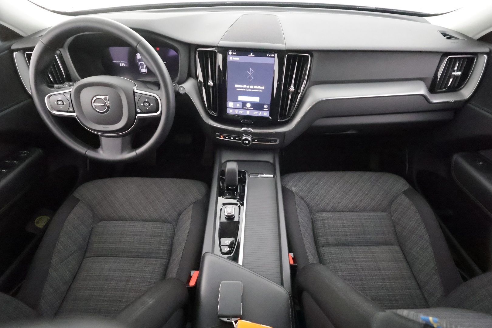 VOLVO XC60 2024