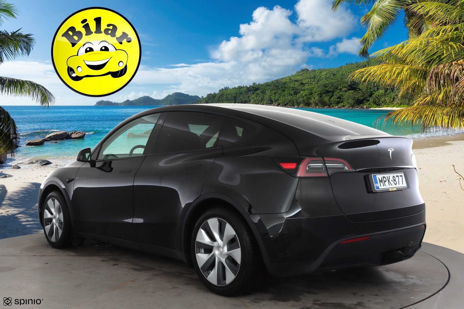 TESLA Model Y 2024