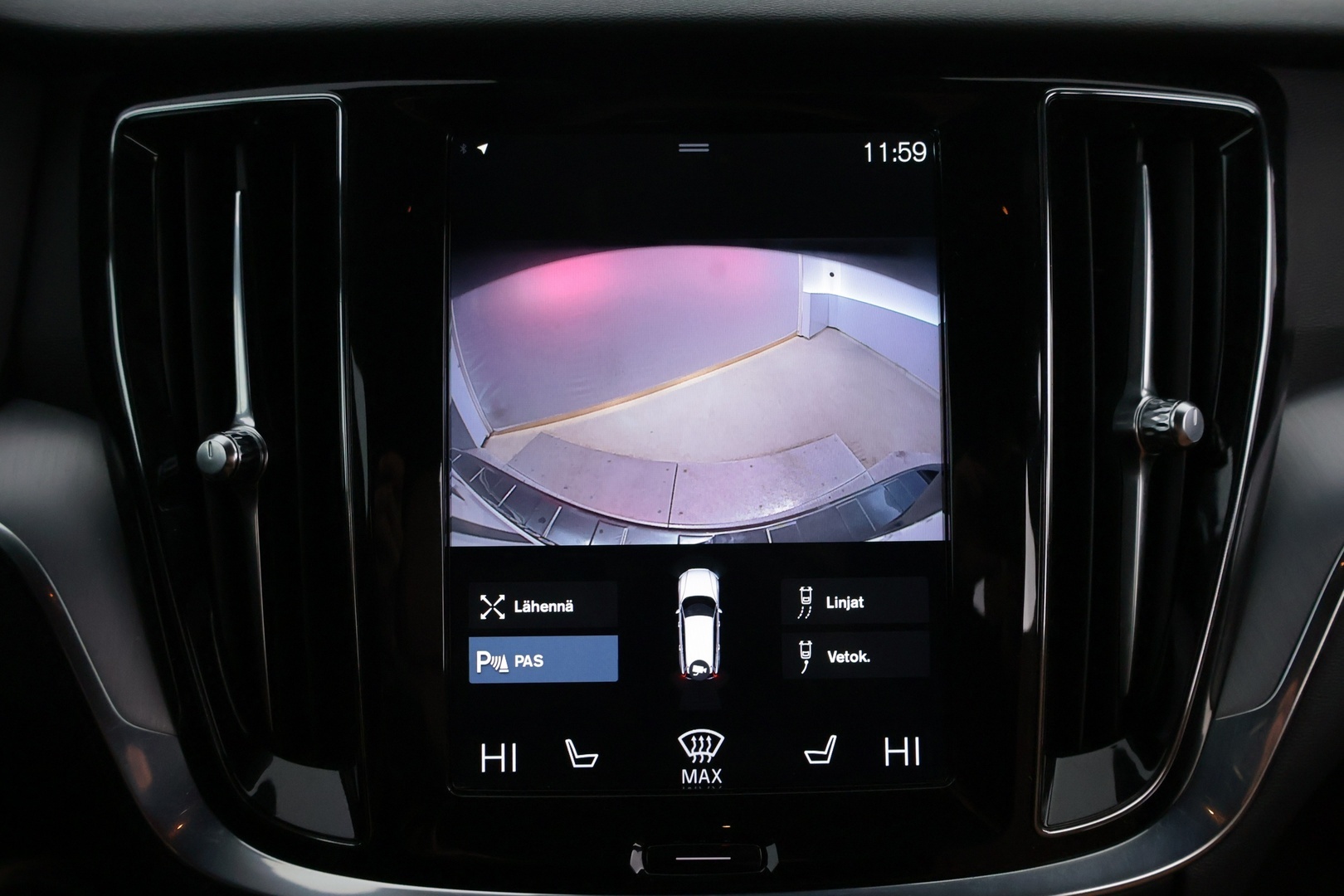 VOLVO V60 2020
