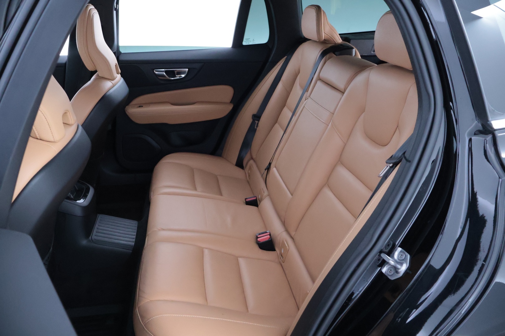 VOLVO V60 2020