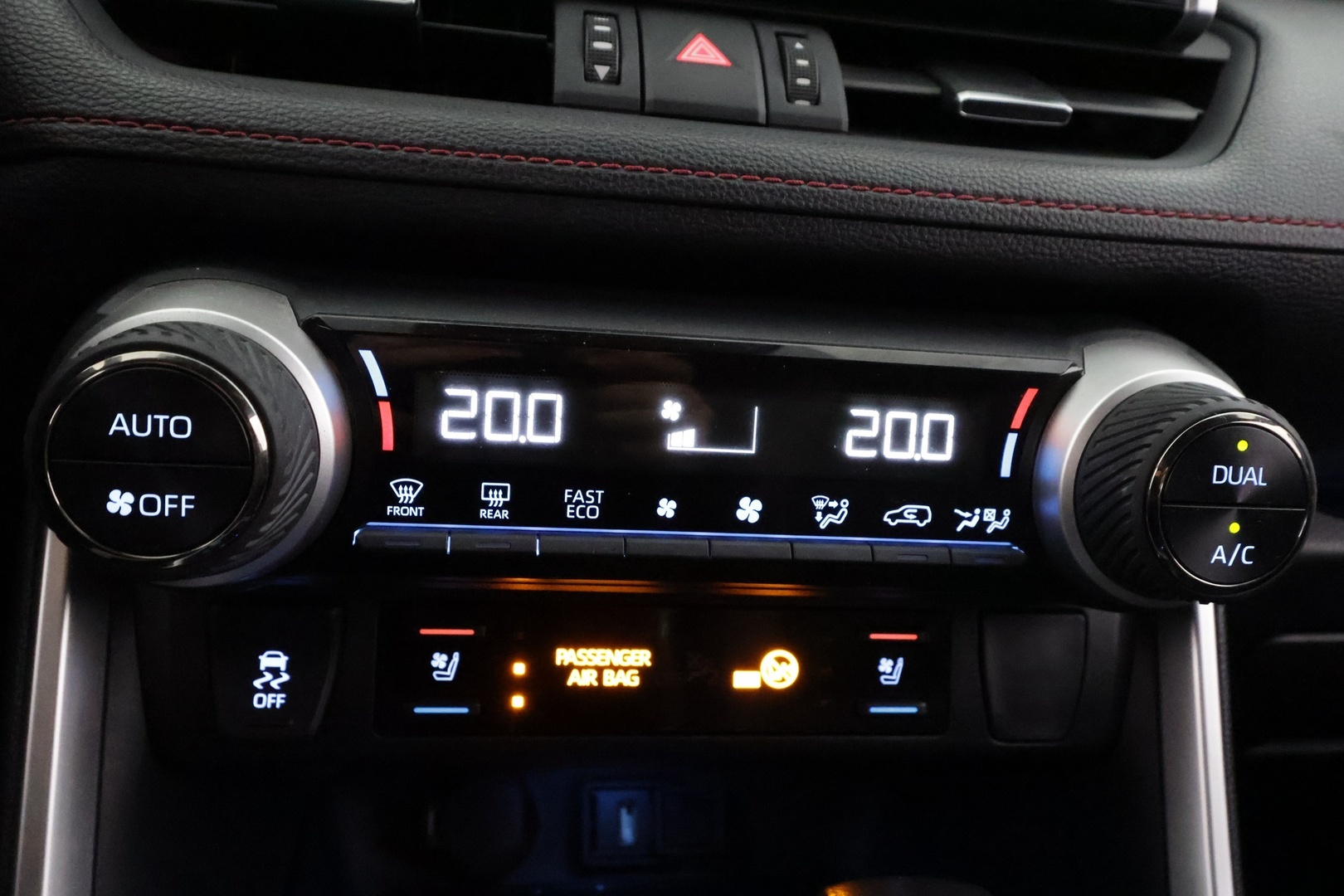 TOYOTA RAV4 2021