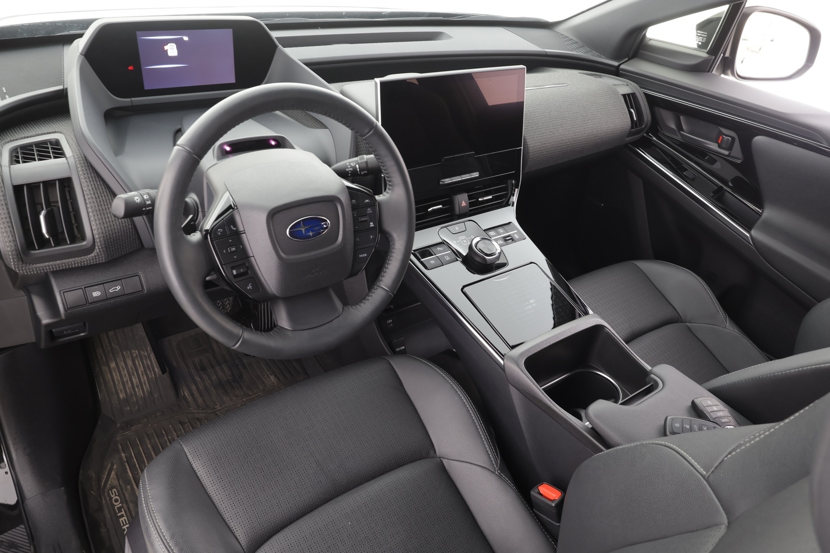 SUBARU Solterra 2023