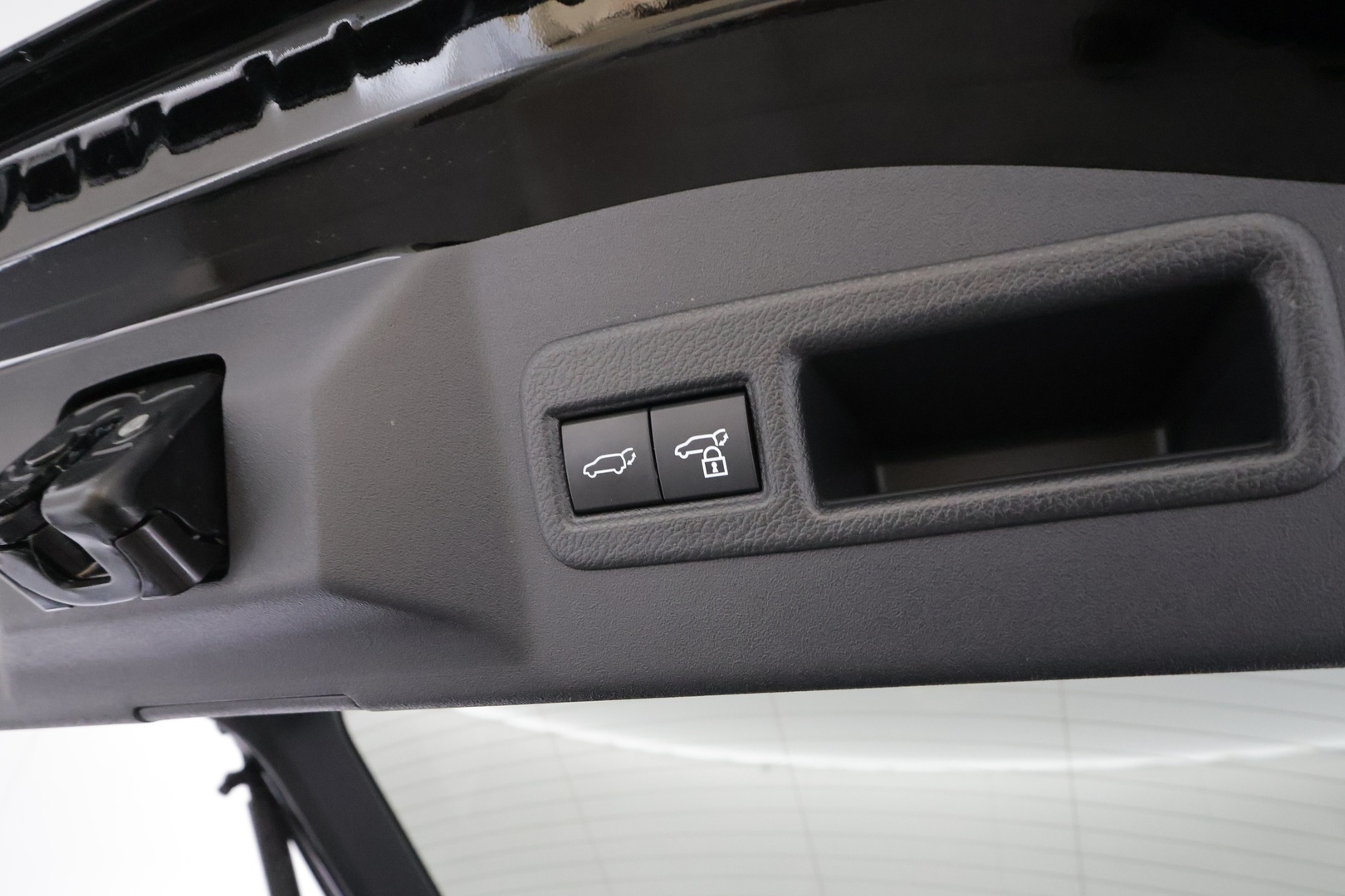 SUBARU Solterra 2023