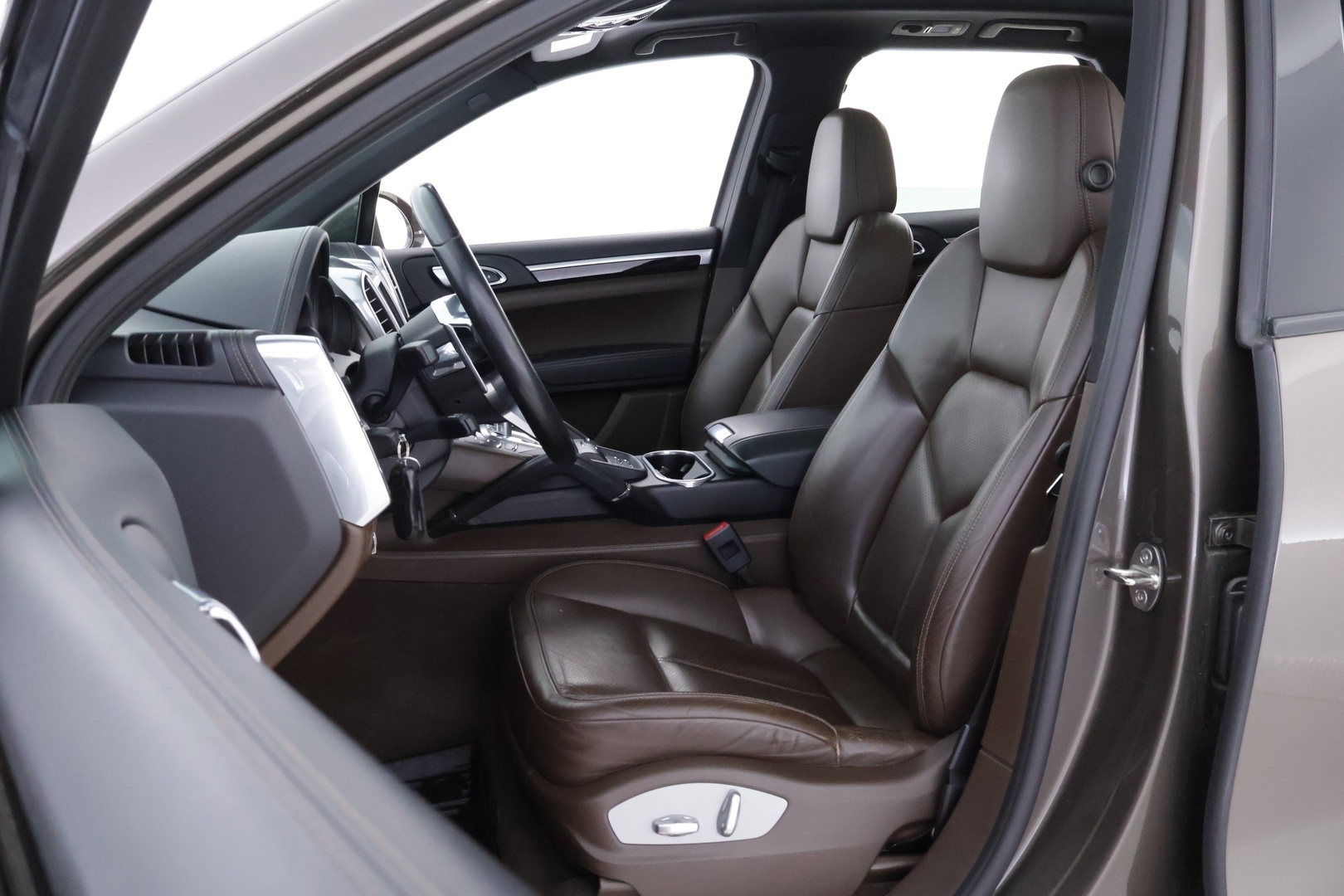 PORSCHE Cayenne 2015
