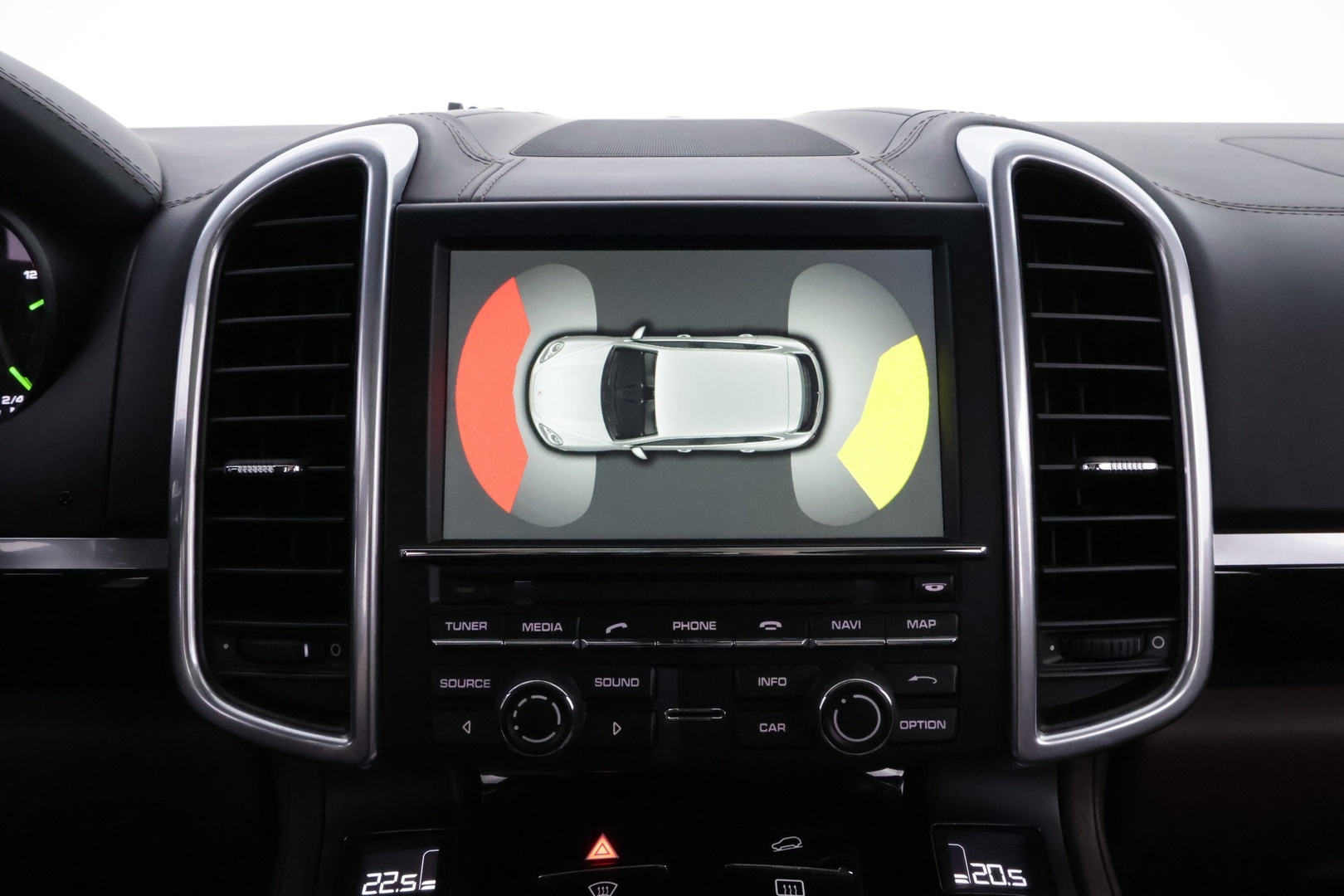 PORSCHE Cayenne 2015