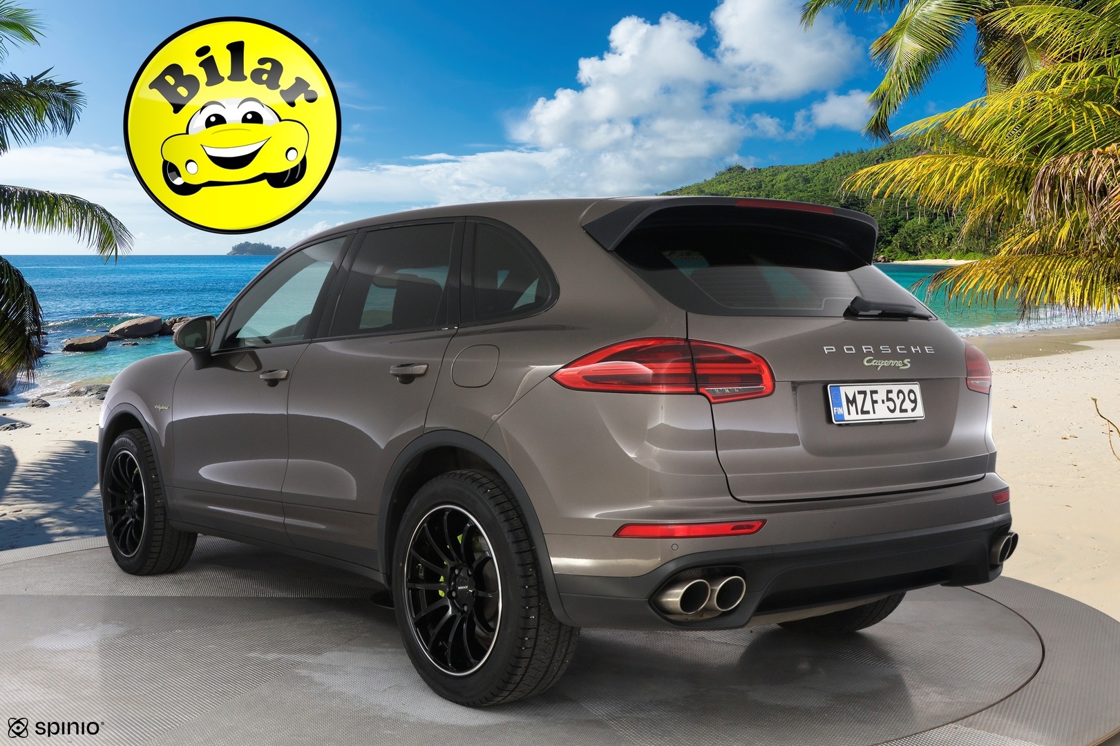 PORSCHE Cayenne 2015