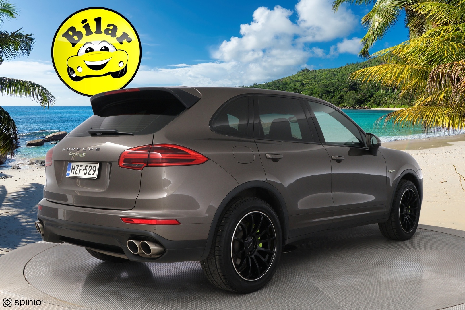 PORSCHE Cayenne 2015