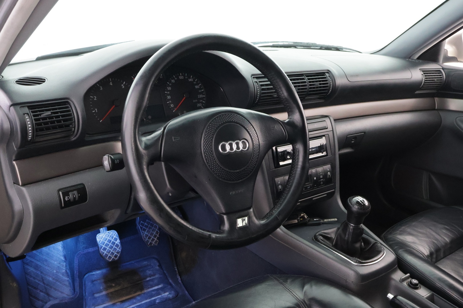 AUDI A4 2001