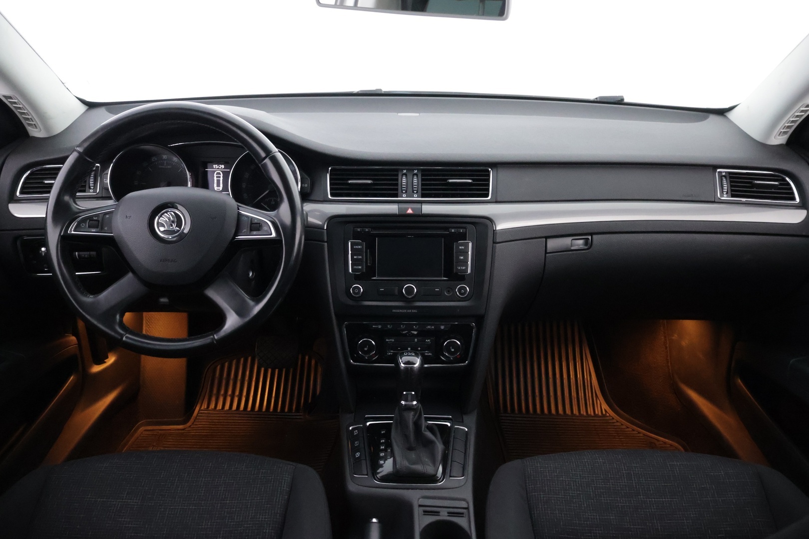 SKODA Superb 2014