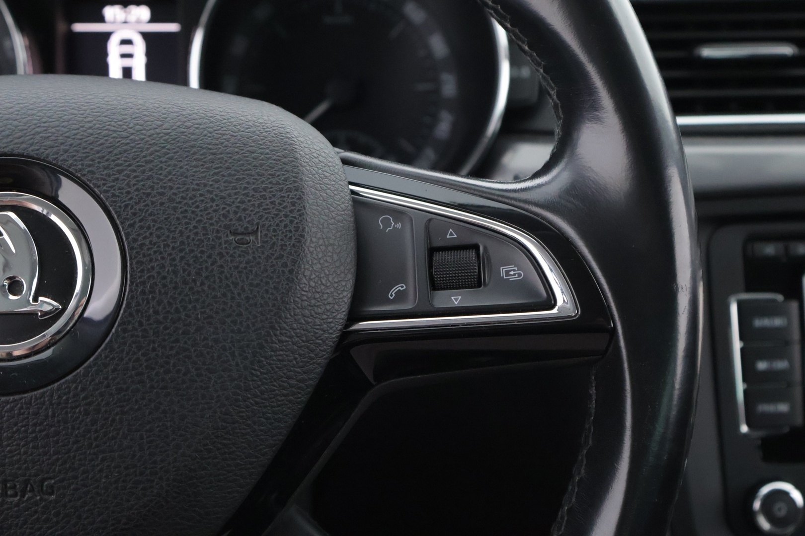 SKODA Superb 2014