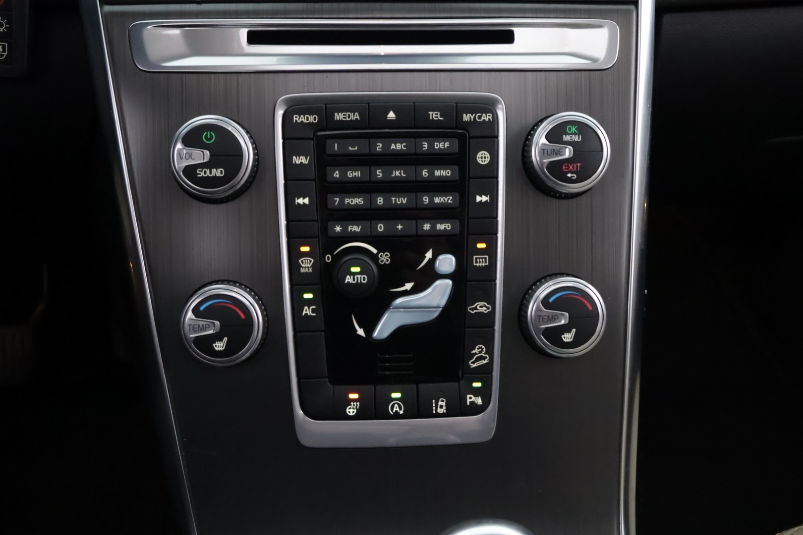 VOLVO XC60 2016