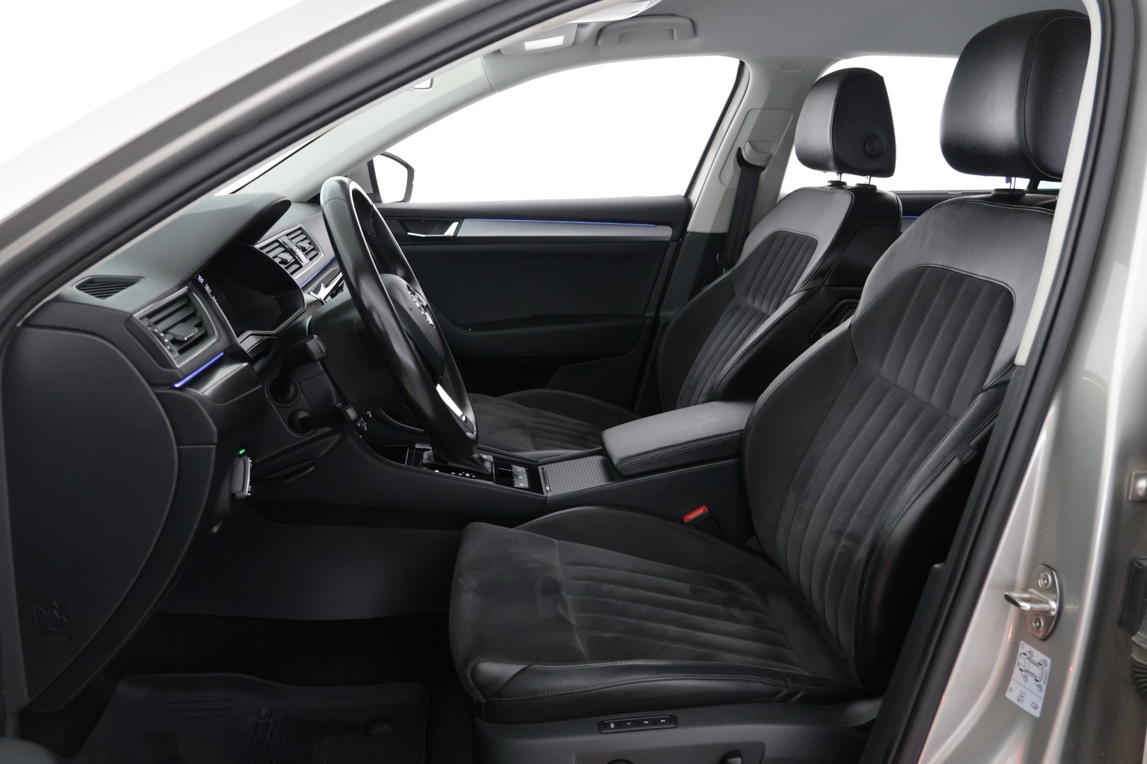 SKODA Superb 2016