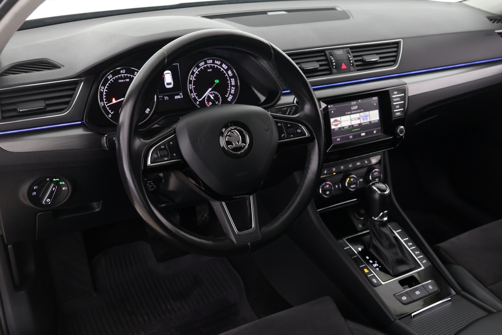 SKODA Superb 2016